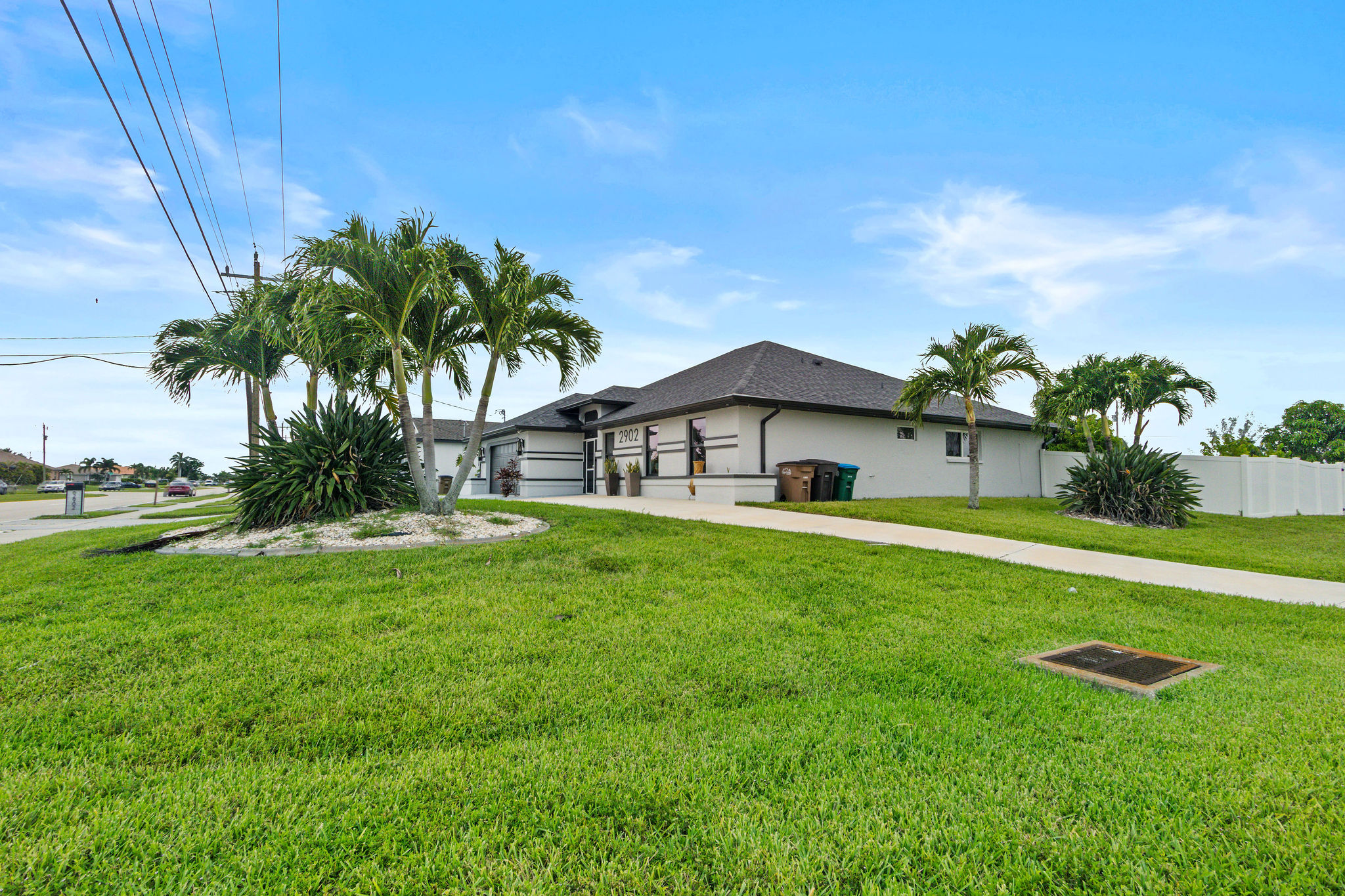 PALM BEACH VILLA